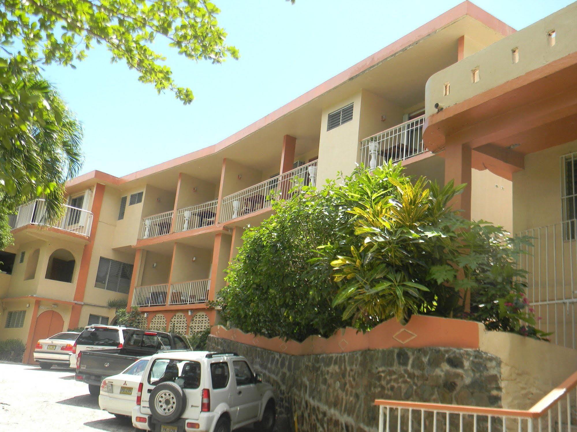 Hotel Castle Maria Tortola Exterior photo